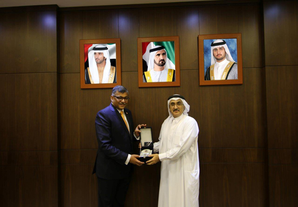 The Director General of the Legal Affairs Department receives a delegation from the Supreme Court of Singapore