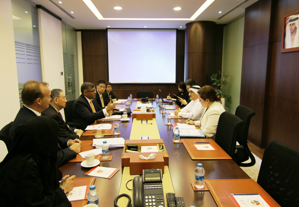 The Director General of the Legal Affairs Department receives a delegation from the Supreme Court of Singapore