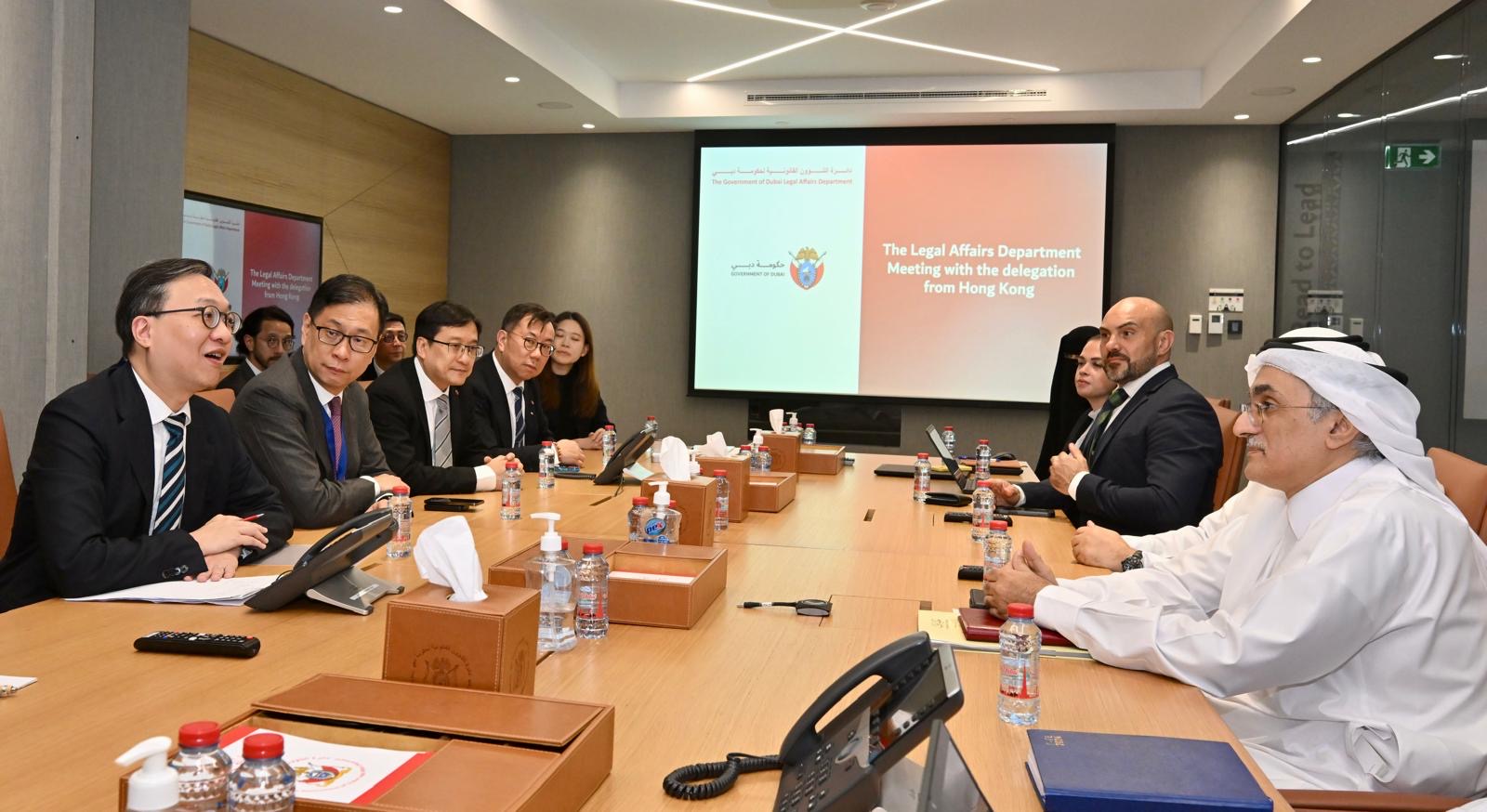 The Government of Dubai Legal Affairs Department receives the Secretary for Justice of Hong Kong to exchange experiences in regulating the legal profession