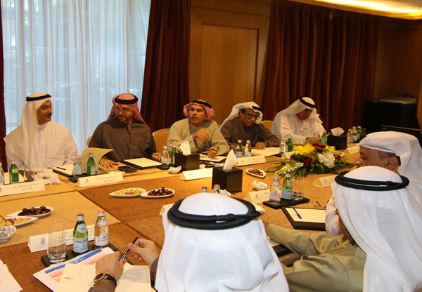 دائرة الشؤون القانونية لحكومة دبي تنظم لقاء تشاورياً مع المحامين بشأن السياسة التطويرية لمهنة المحاماة