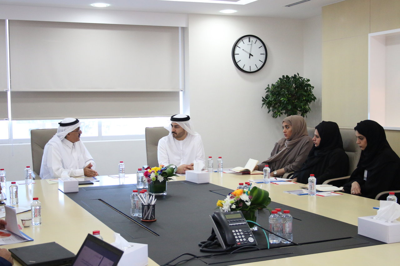 الشؤون القانونية لحكومة دبي ومعهد دبي القضائي يبحثان أوجه التعاون في مجال التطوير المهني القانوني