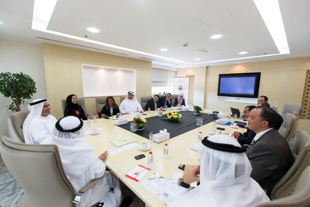 دائرة الشؤون القانونية لحكومة دبي تستقبل وفداً من جمعية الإمارات للمحامين والقانونيين
